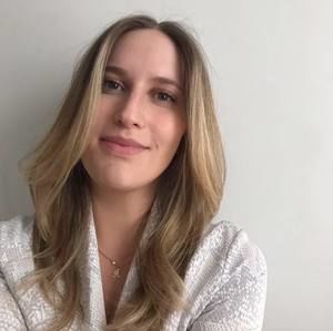 Meet your Posher, Alicia